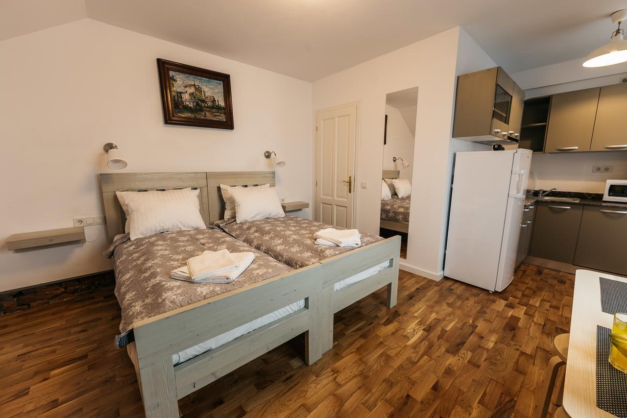 Yellowboot Aparthotel Sibiu Eksteriør billede