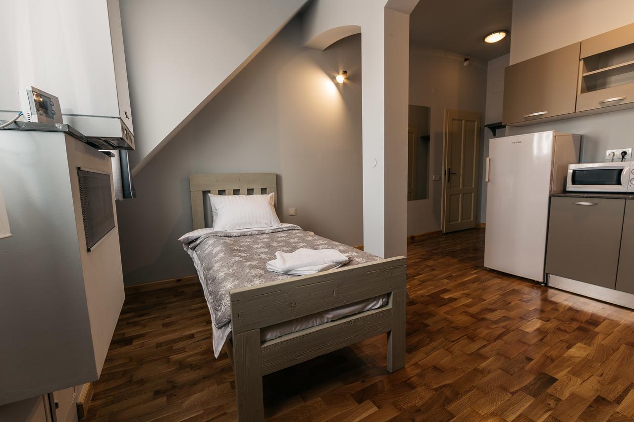 Yellowboot Aparthotel Sibiu Eksteriør billede
