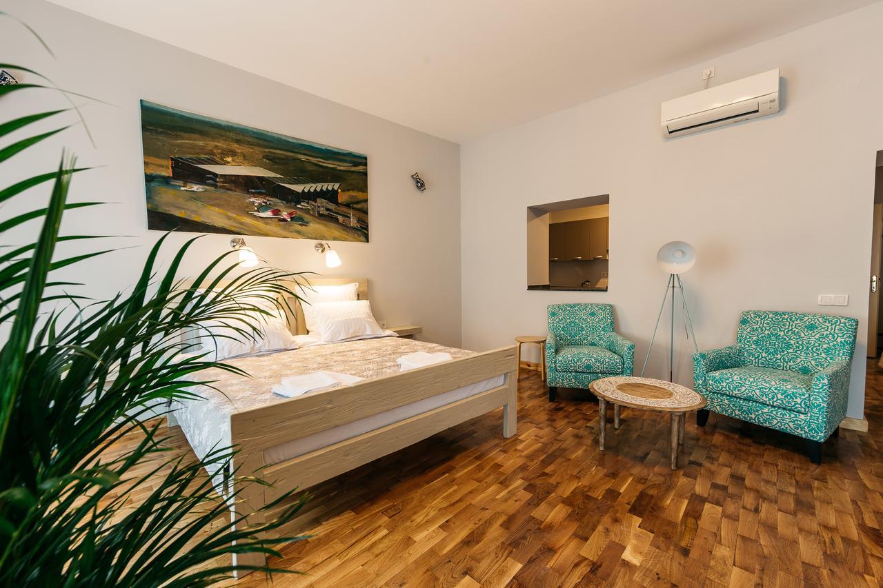 Yellowboot Aparthotel Sibiu Eksteriør billede