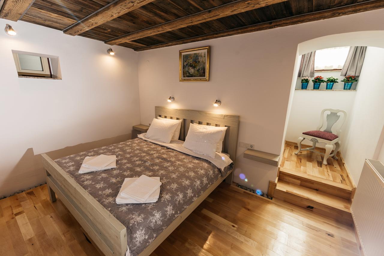 Yellowboot Aparthotel Sibiu Eksteriør billede