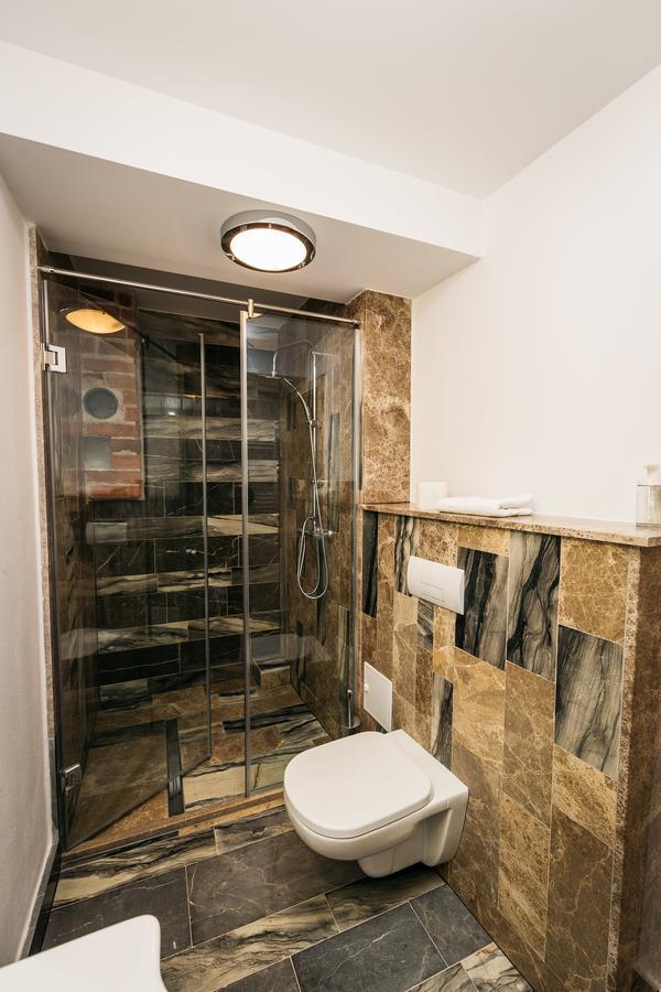 Yellowboot Aparthotel Sibiu Eksteriør billede