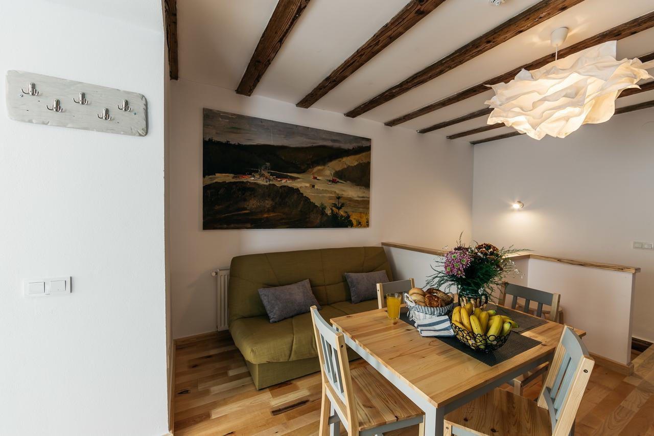 Yellowboot Aparthotel Sibiu Eksteriør billede